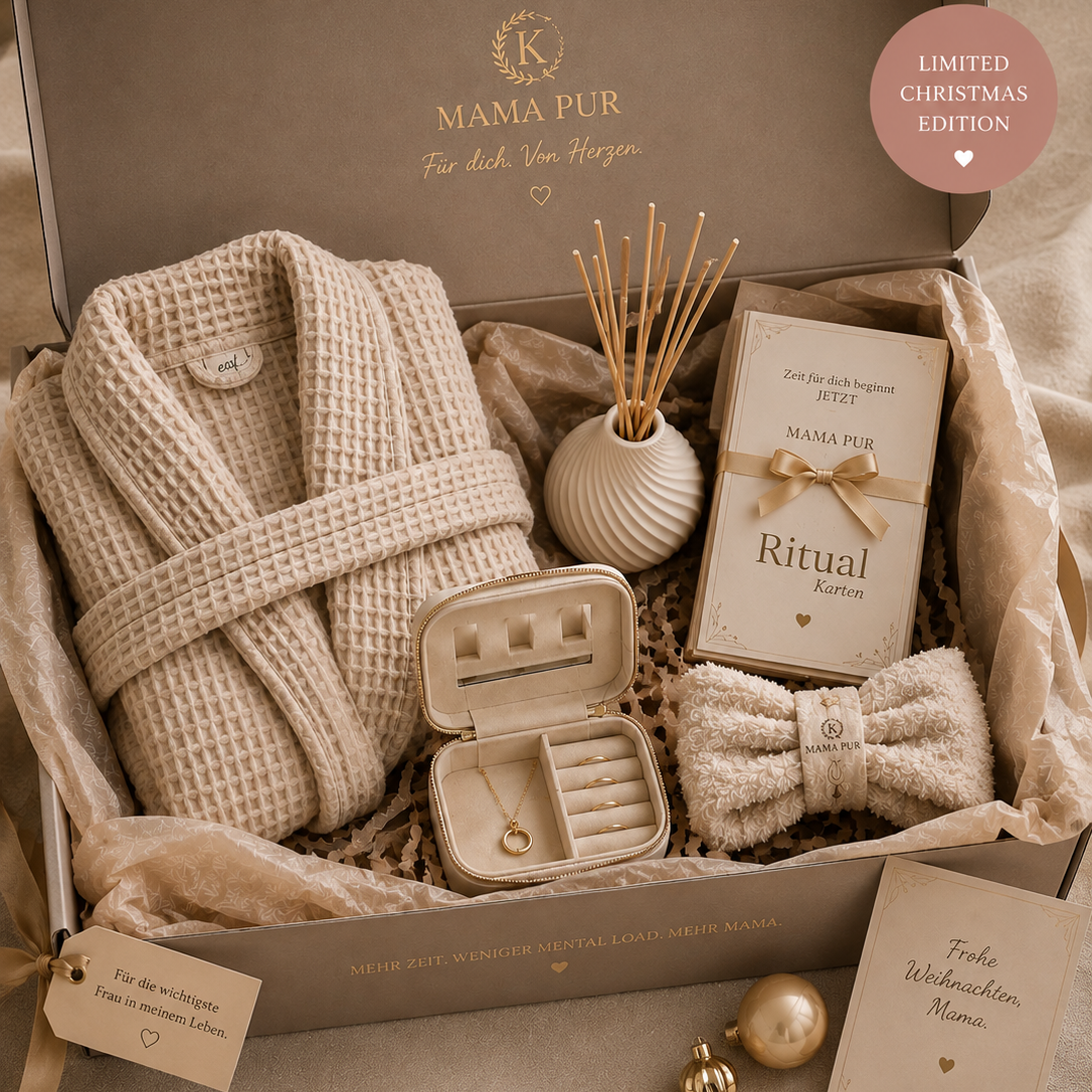 Mama Pur Christmas Box mit Bademantel, Diffuser, Ritual Karten, Schmuckkästchen und Haarband